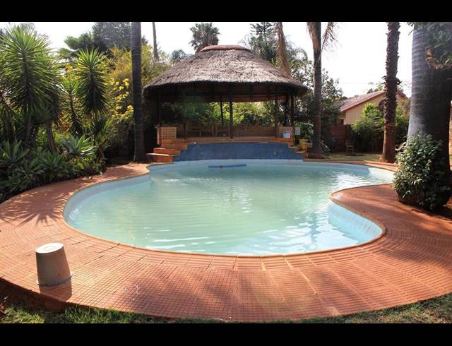 3 BEDROOM HOUSE SOLD IN THE ORCHARDS